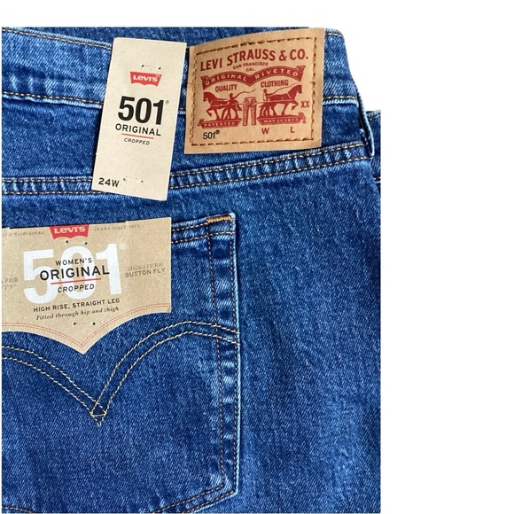 Levis 501 Women’s Cropped Signature High Rise Straight Button Fly Jeans Size 24W - Picture 2 of 10
